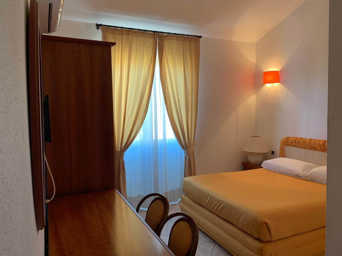 Il Cinghialetto Hotel Fonni Exterior photo