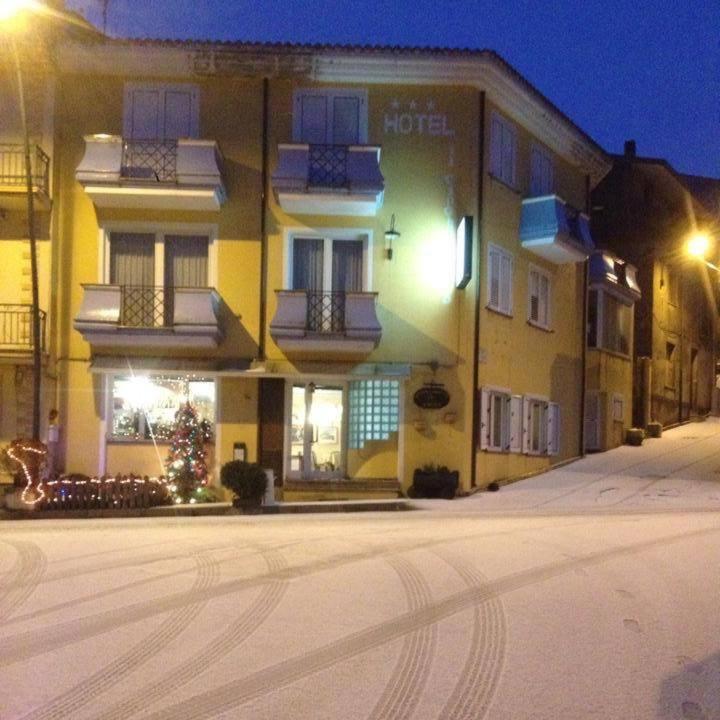 Il Cinghialetto Hotel Fonni Exterior photo